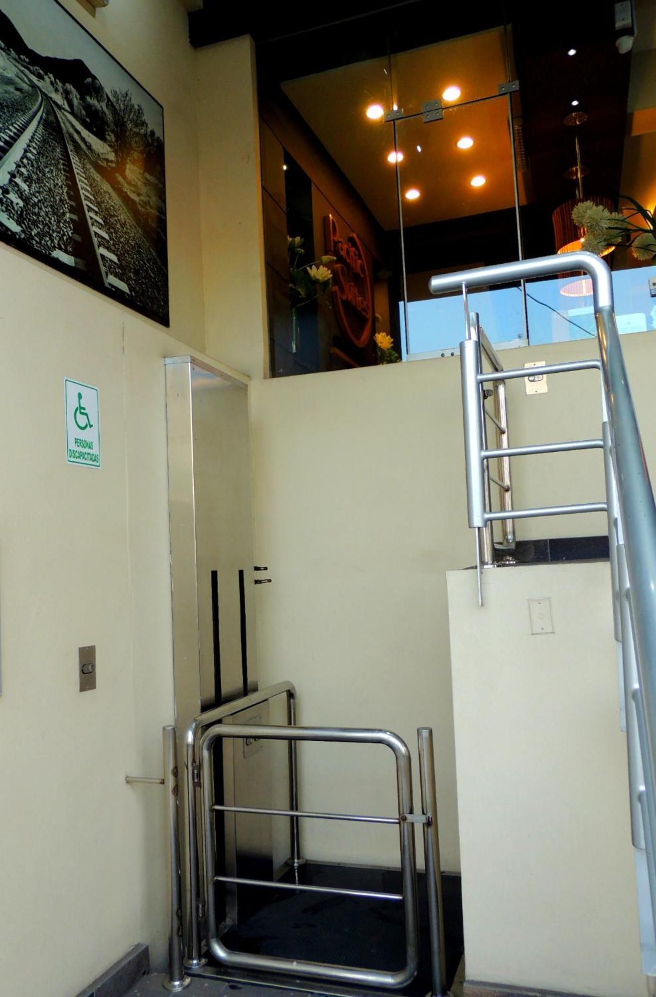 טאקנה Pacific Suites Hotel מראה חיצוני תמונה
